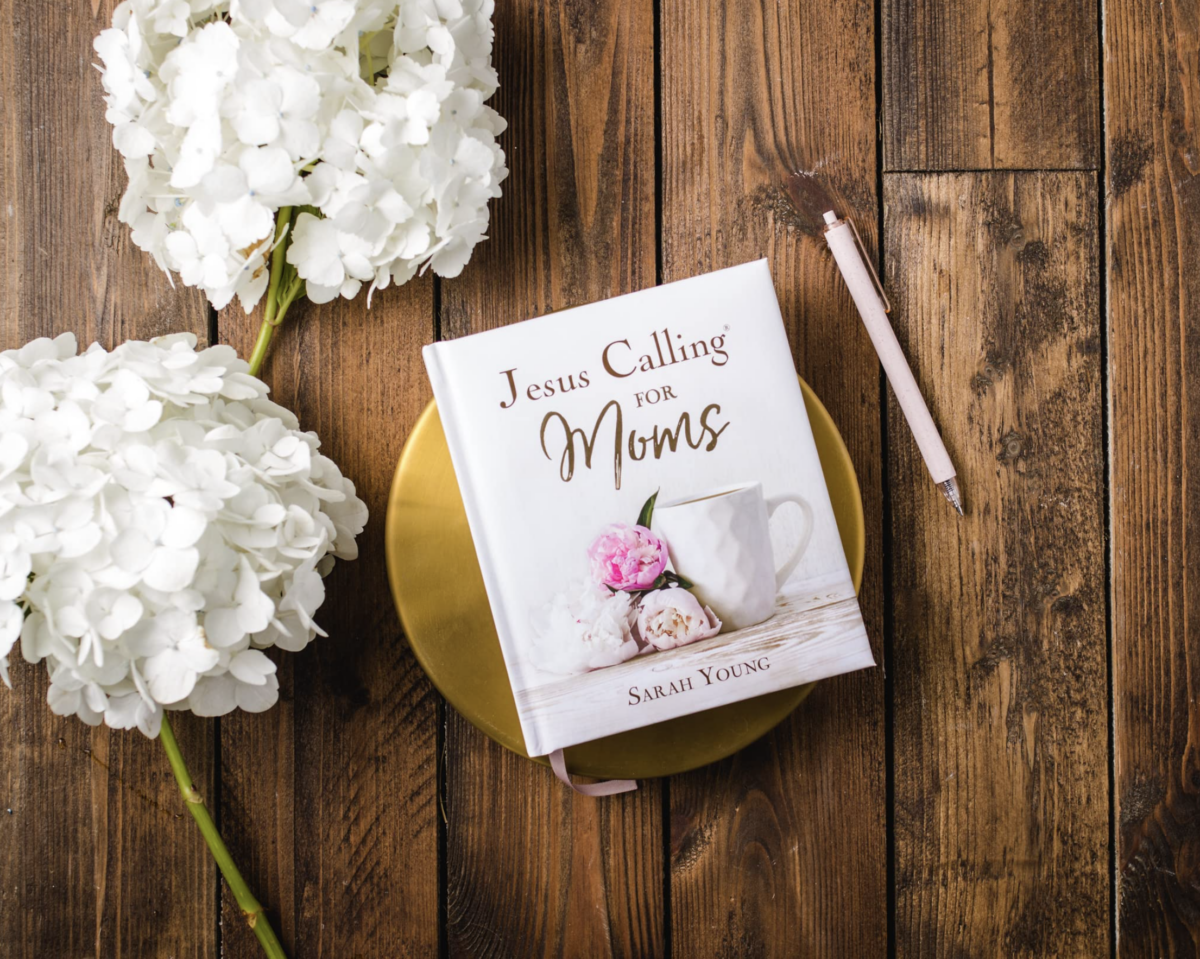 Jesus Calling podcast 353 featuring Jesus Calling for Moms