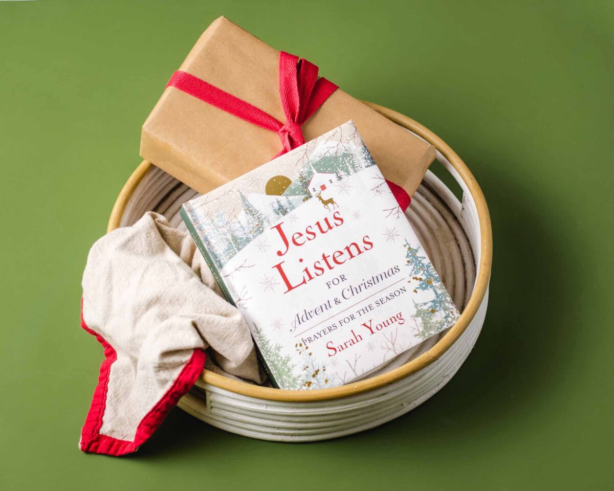 Jesus Calling podcast 382 featuring Jesus Listens for Advent & Christmas
