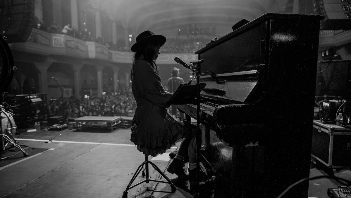 Jesus Calling Podcast 419 featuring Ainsley Britain & Ali Gilkeson - shown here is Ali Gilkeson on piano - Ali-pianoIMG_0382 PC No Credit Needed