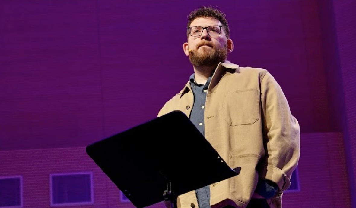 Jesus Calling podcast 459 featuring Zach Meerkreebs - Zach Speaking - purple background
