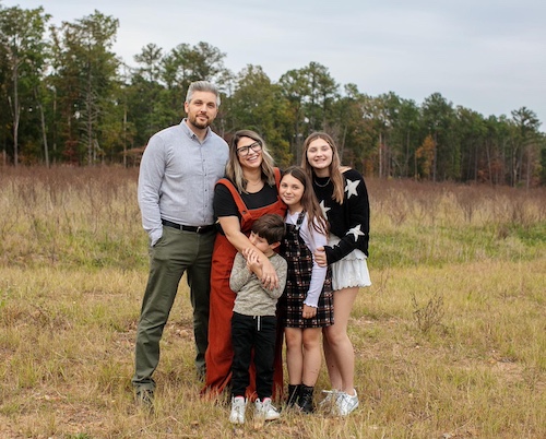 Jesus Calling podcast 465 featuring Erin Hicks Moon - shown here with her family - 3CDAEB08-A389-4500-9AA3-4131E481064D PC Erin Nolen Photography