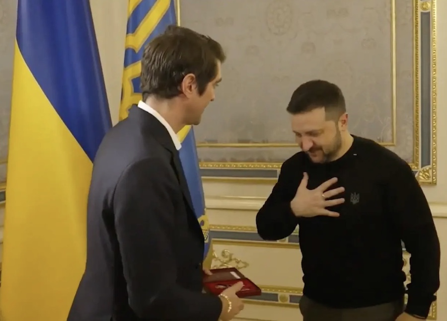 Jesus Calling podcast 466 featuring Benjamin Hall - shown here with Ukrainian President, Volodymyr Zelenskyy